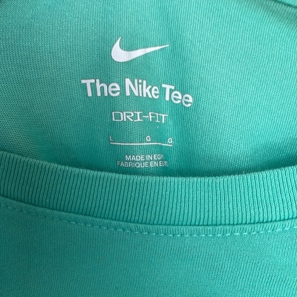 Nike L tee - Picture 3 of 5
